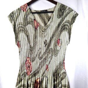 Mini Pleats Women's Green 3-tiered Dress Size Large